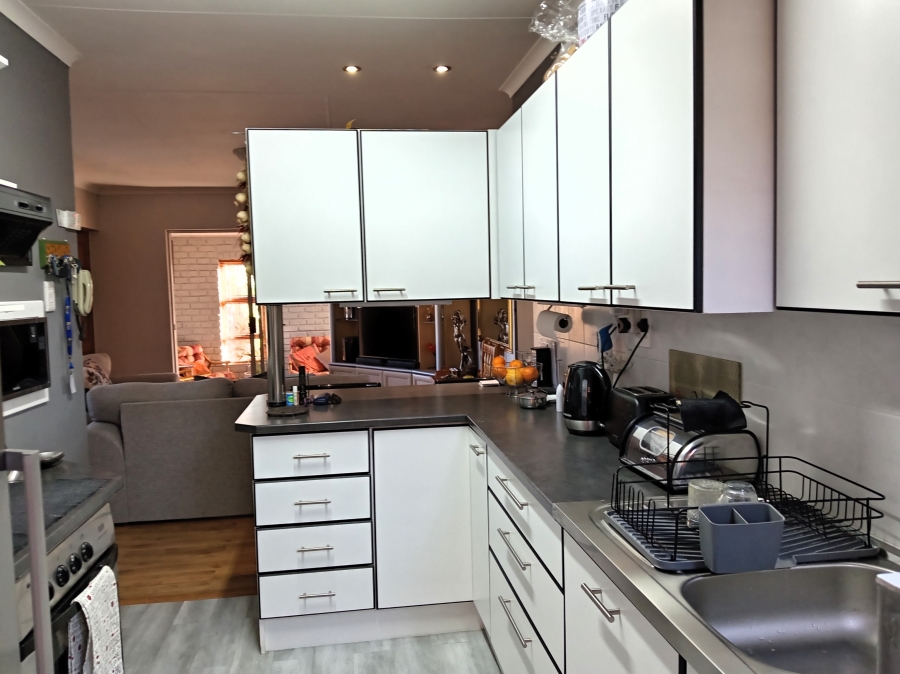 3 Bedroom Property for Sale in Strelitzia Park Eastern Cape